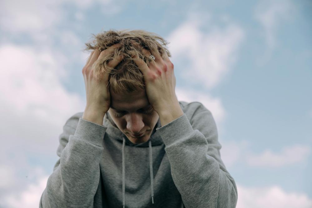 Worried man-8e4b06912c204ec1a7fc77c999badf8f.jpg Worried man